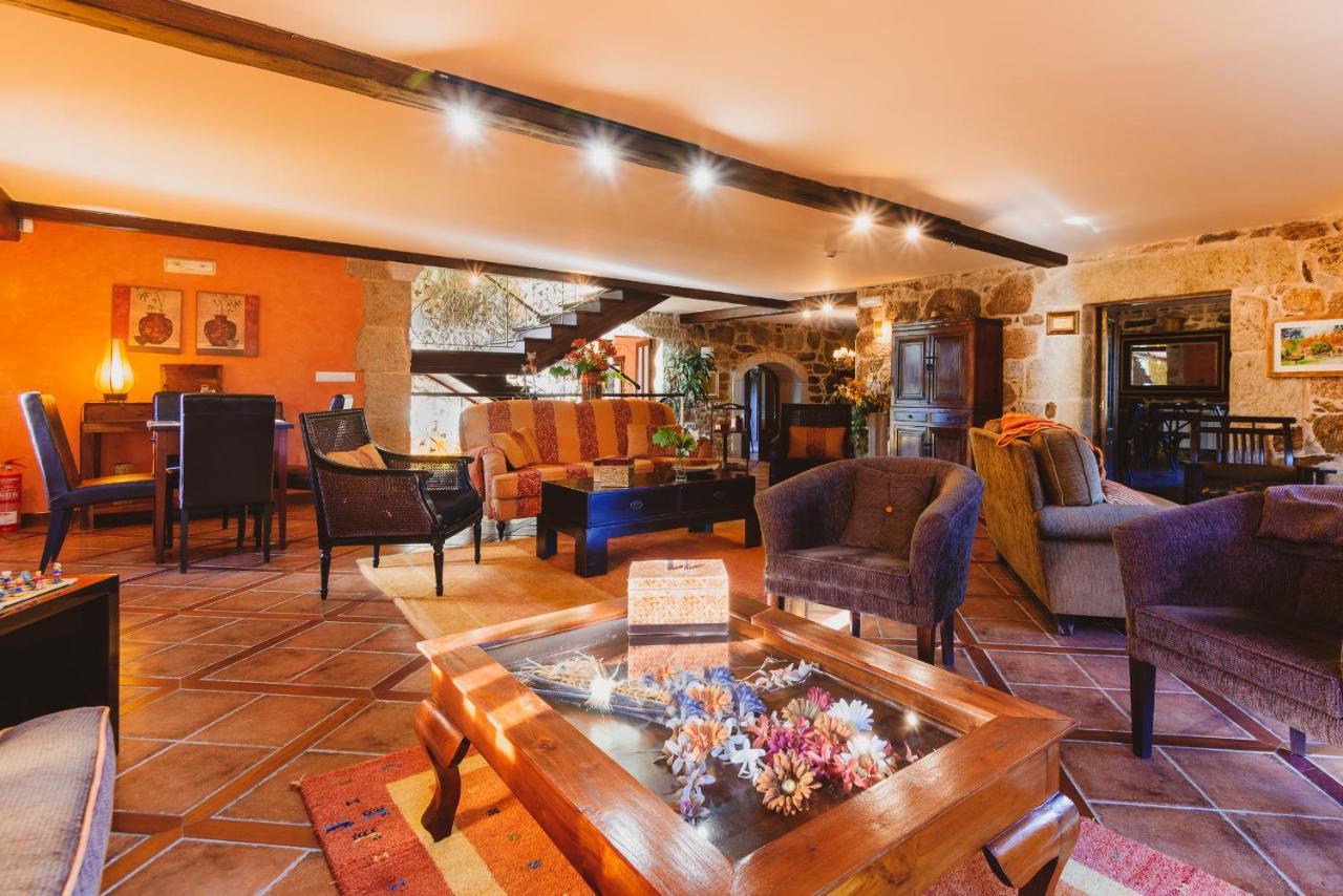 Casal Dos Celenis Guest House Caldas De Reis Bagian luar foto