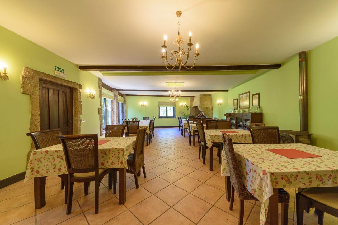 Casal Dos Celenis Guest House Caldas De Reis Bagian luar foto