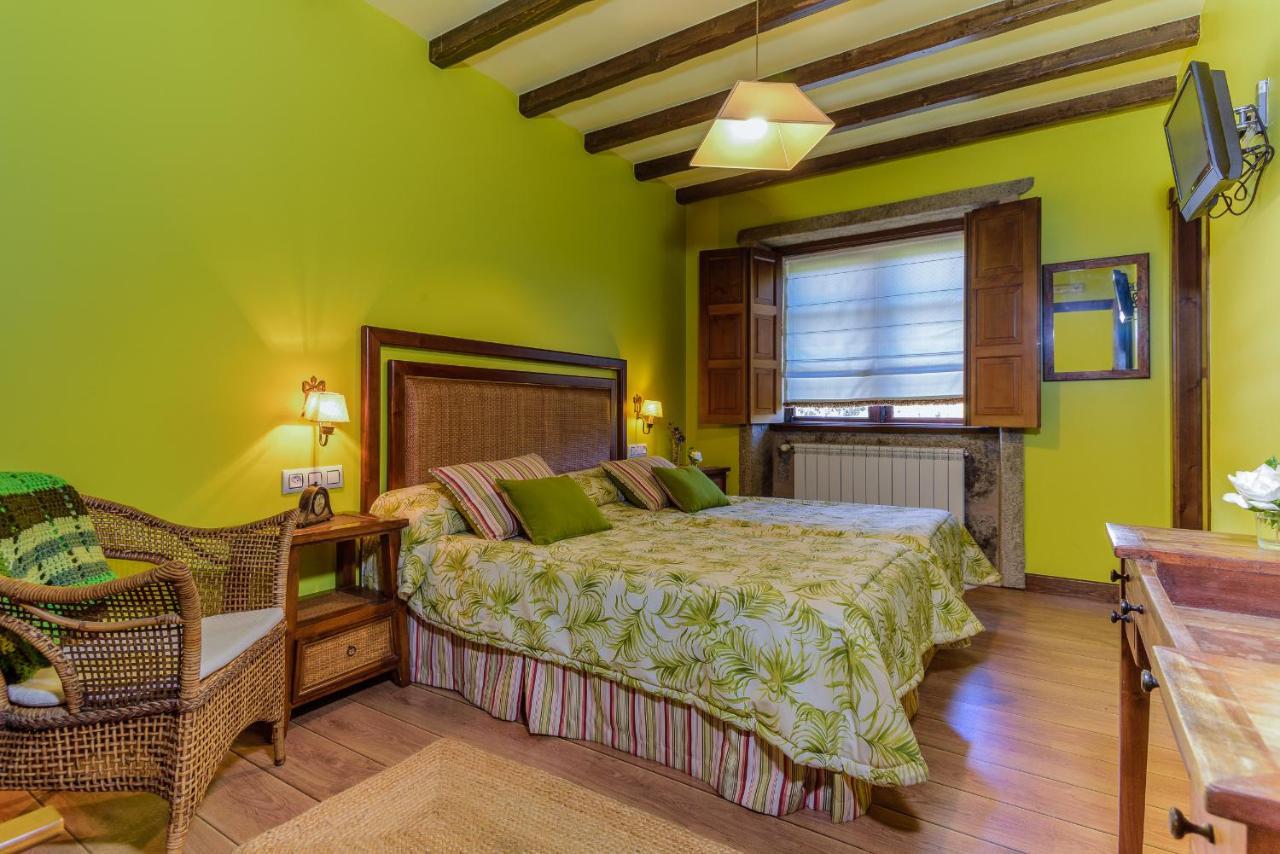Casal Dos Celenis Guest House Caldas De Reis Bagian luar foto