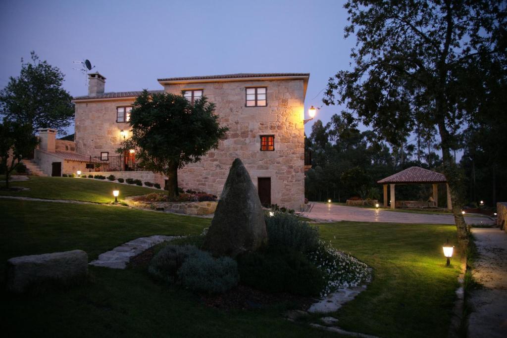 Casal Dos Celenis Guest House Caldas De Reis Bagian luar foto
