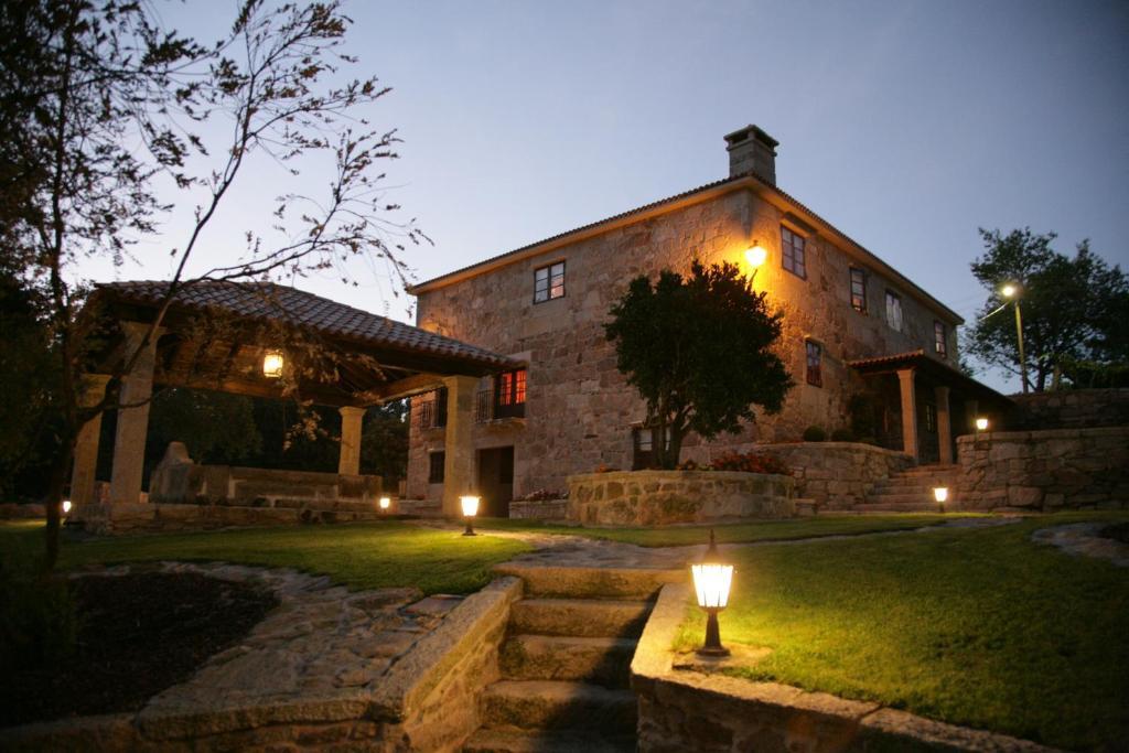 Casal Dos Celenis Guest House Caldas De Reis Bagian luar foto